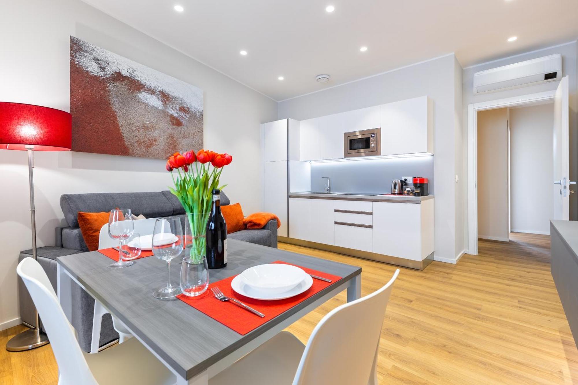 C8 Apartments Asti Exterior foto